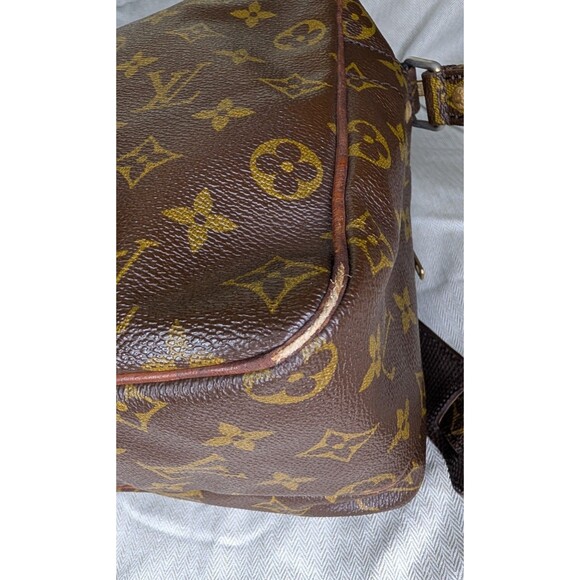 Louis Vuitton Nile Monogram Crossbody Bag M45244 Vintage Authentic w/ COA - Picture 12 of 16
